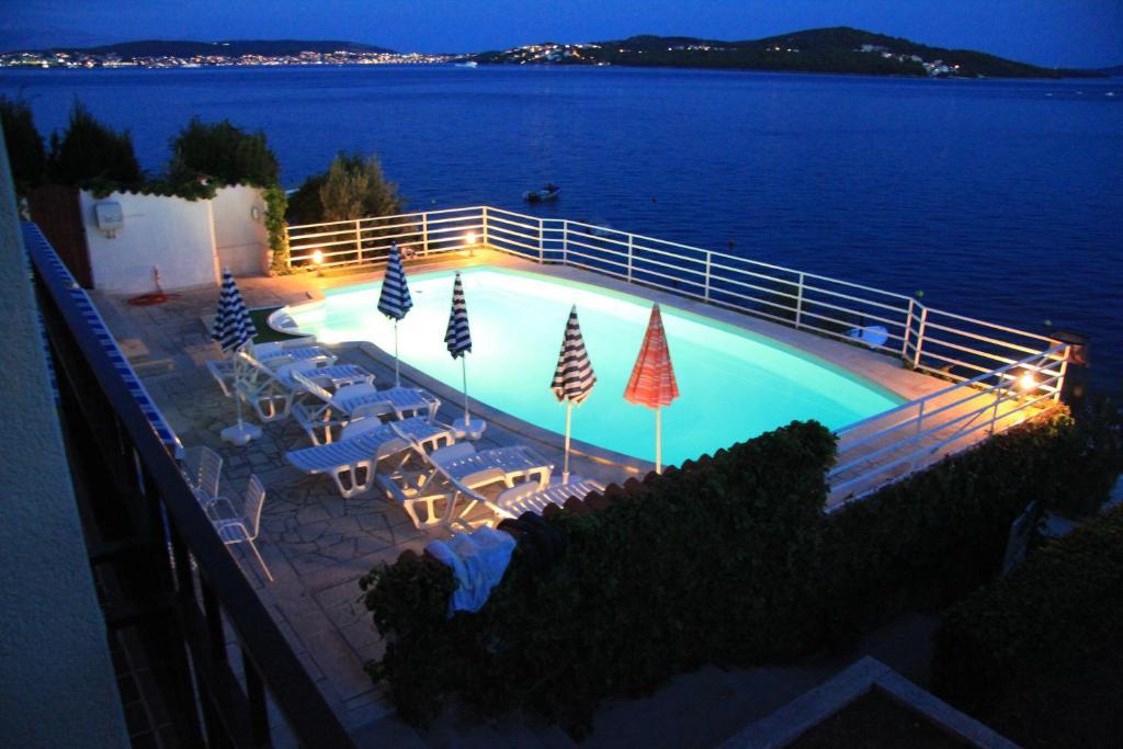 Apartments Villa Marija Seget Vranjica Kültér fotó